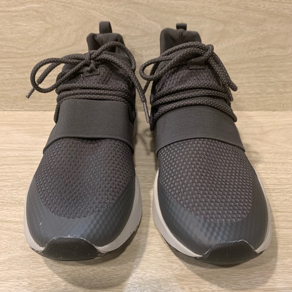 Fabletics Zumo Sneakers - Picture 5 of 12